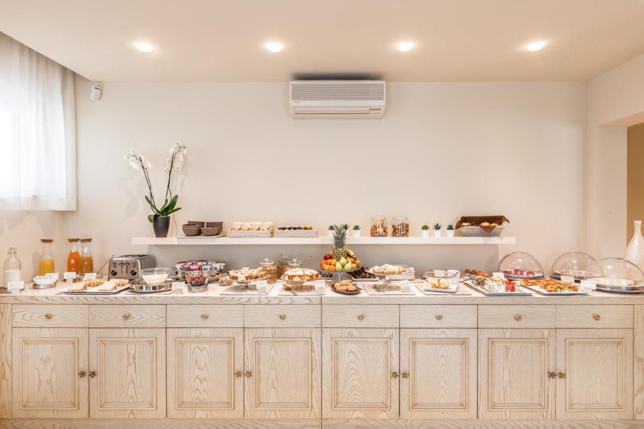 מרינה די קררה Hotel & Residence Exclusive מראה חיצוני תמונה