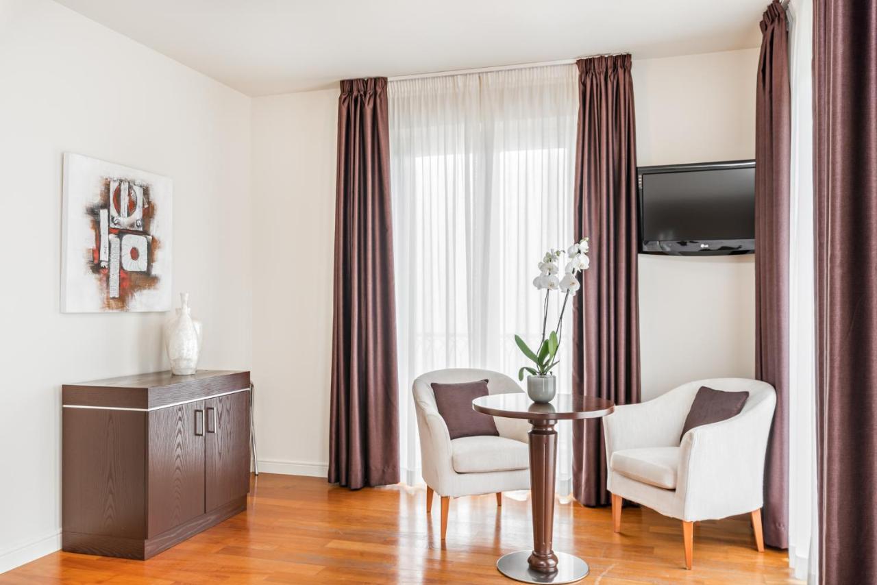 מרינה די קררה Hotel & Residence Exclusive מראה חיצוני תמונה