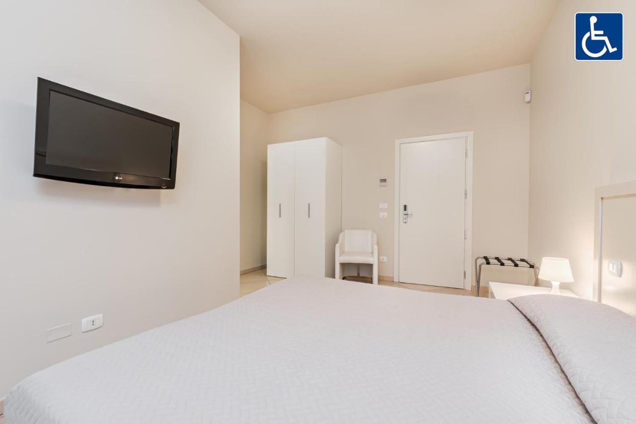 מרינה די קררה Hotel & Residence Exclusive מראה חיצוני תמונה